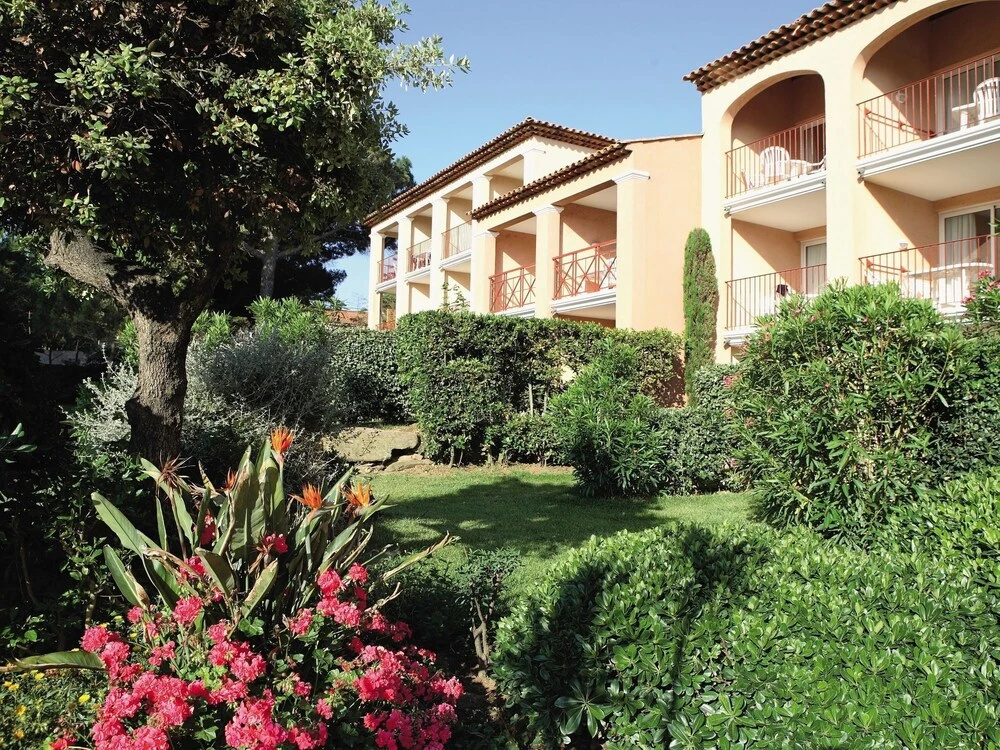 Mediterranean apartment on the gorgeous peninsula of Giens