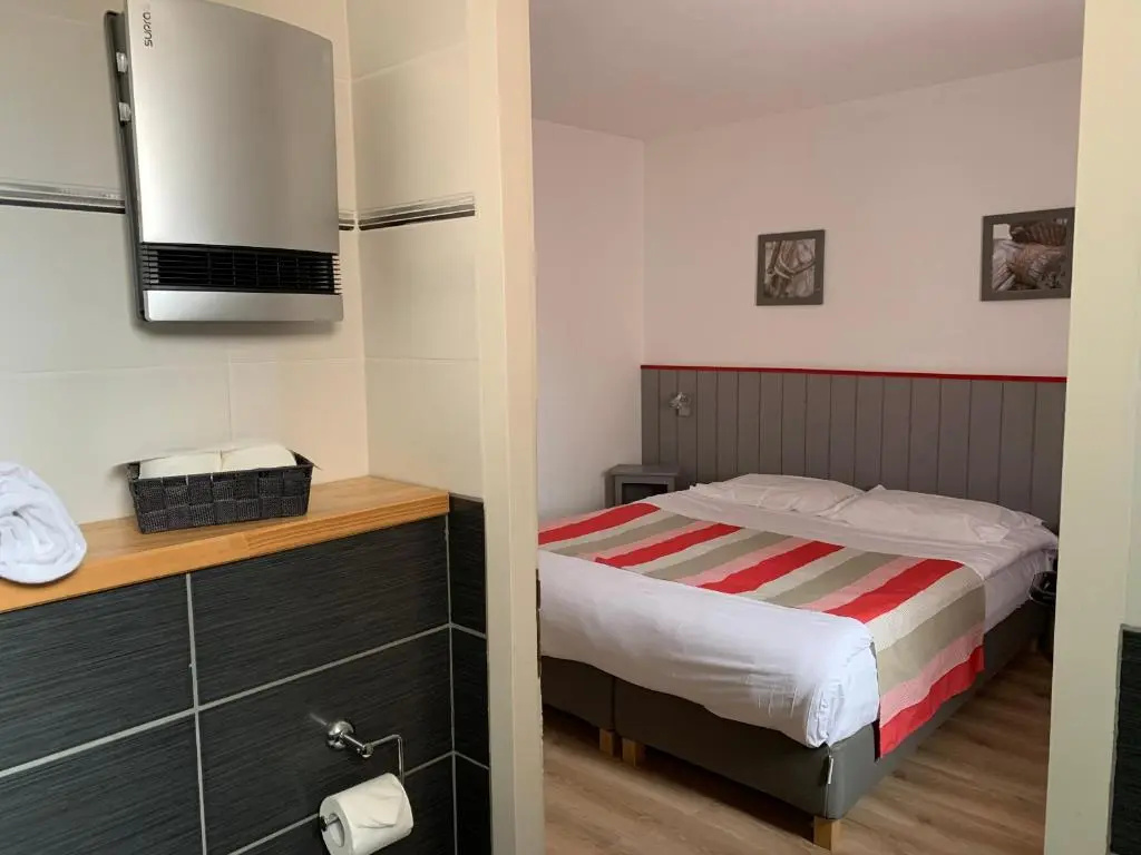Superior Double room (full double bed)