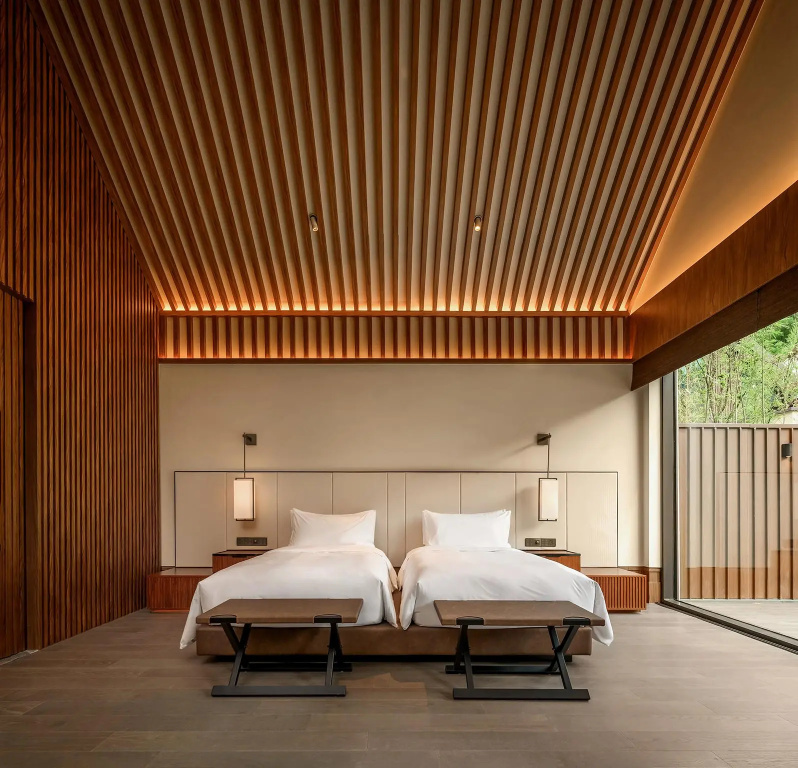 Standard Double room with river view (twin beds)