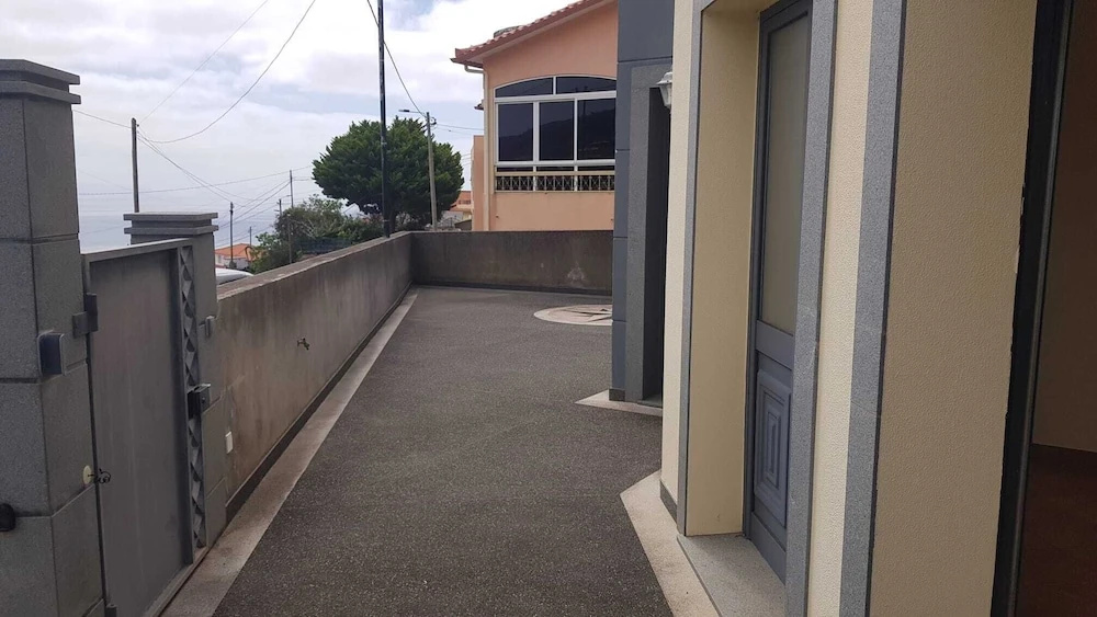 Remarkable 3-bed House in Machico