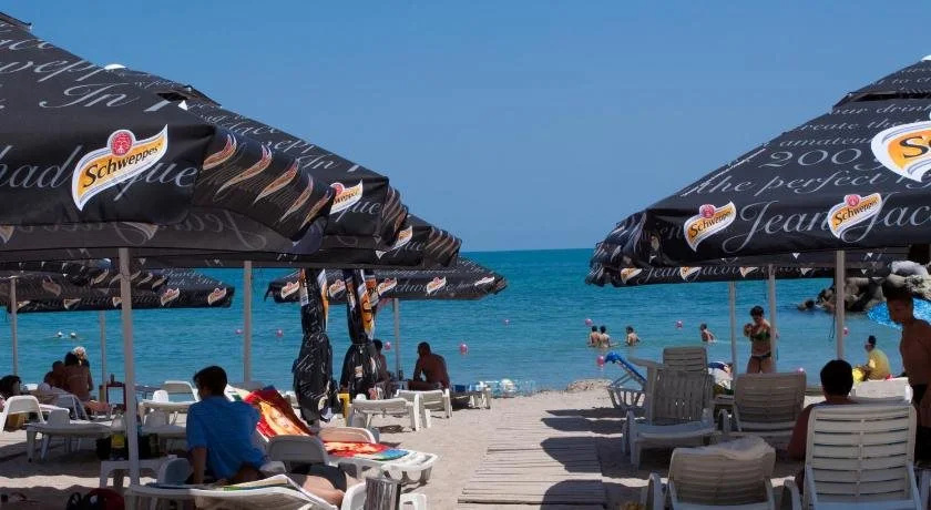 Beach & Waterfront