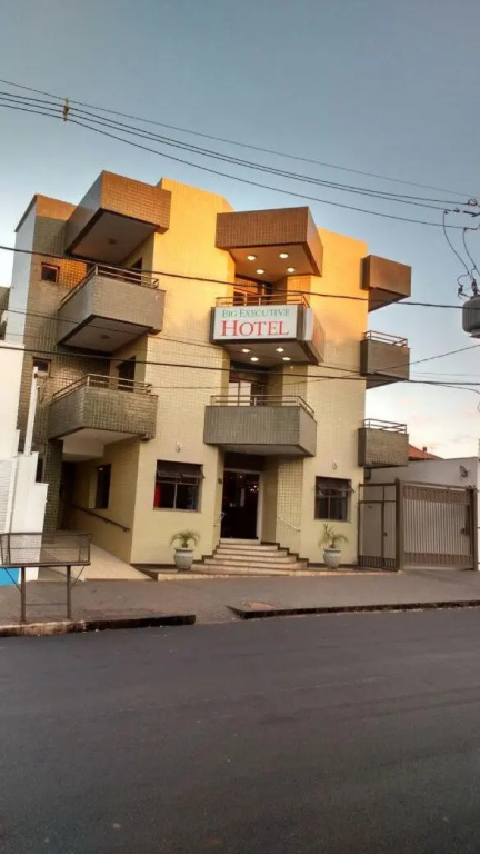 Big Executive Hotel