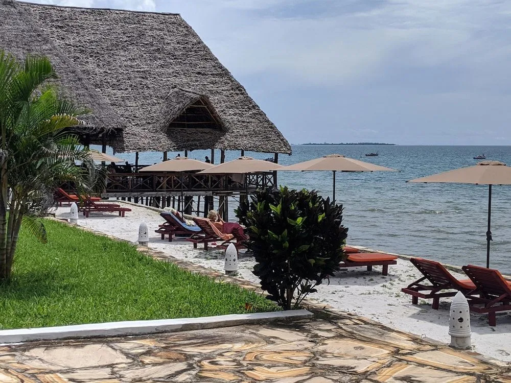 Amaan Ocean Hotel Kihinani 11