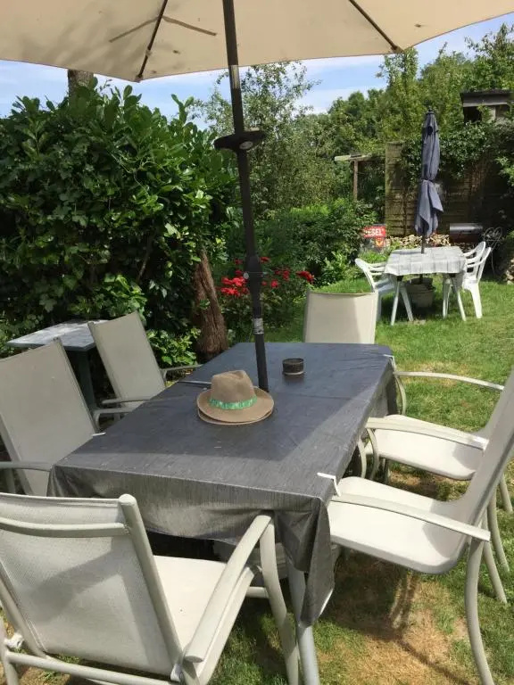 Voir la photo 1 — Spacieux appartement jardin, BBQ, vue sur mer, Trouville