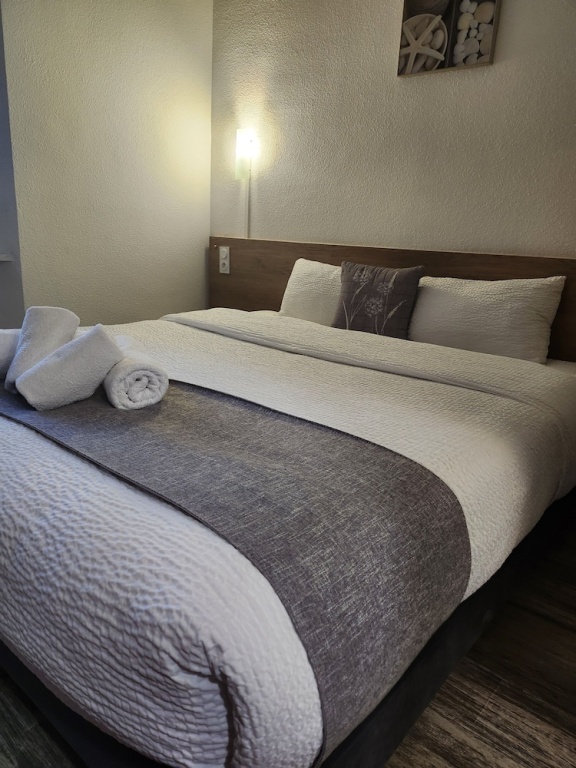 Economy room