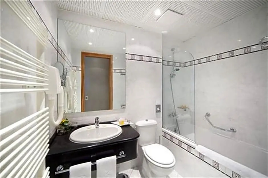 Standard room with balcony
