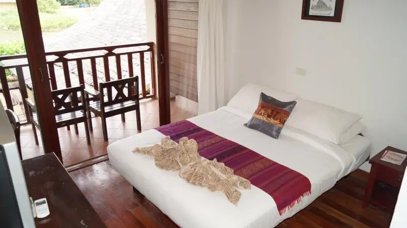 Deluxe Double room with balcony (full double bed)