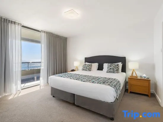 Superior Double Suite with ocean view (full double bed)