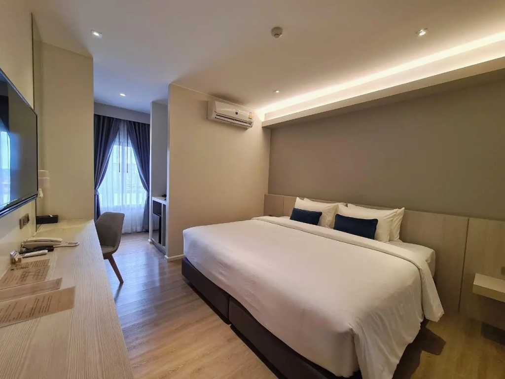 Superior room