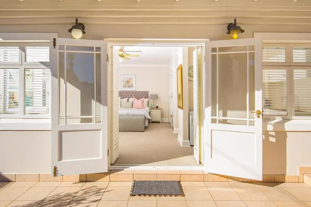 豪華雙人房,視野開闊,配有雙人床。