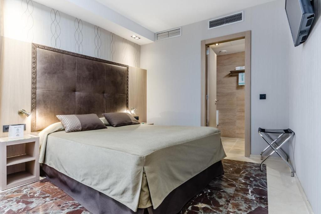 Hotel Gotico Room Type - Double room (full double bed)