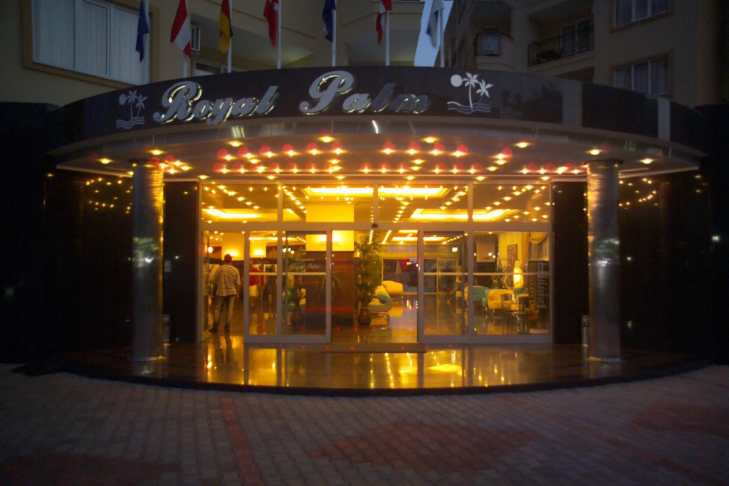 Kleopatra Royal Palm Hotel — фото