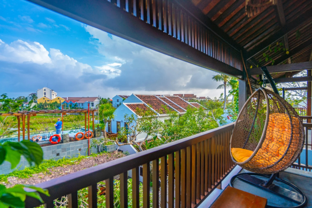 Balcony & Terrace