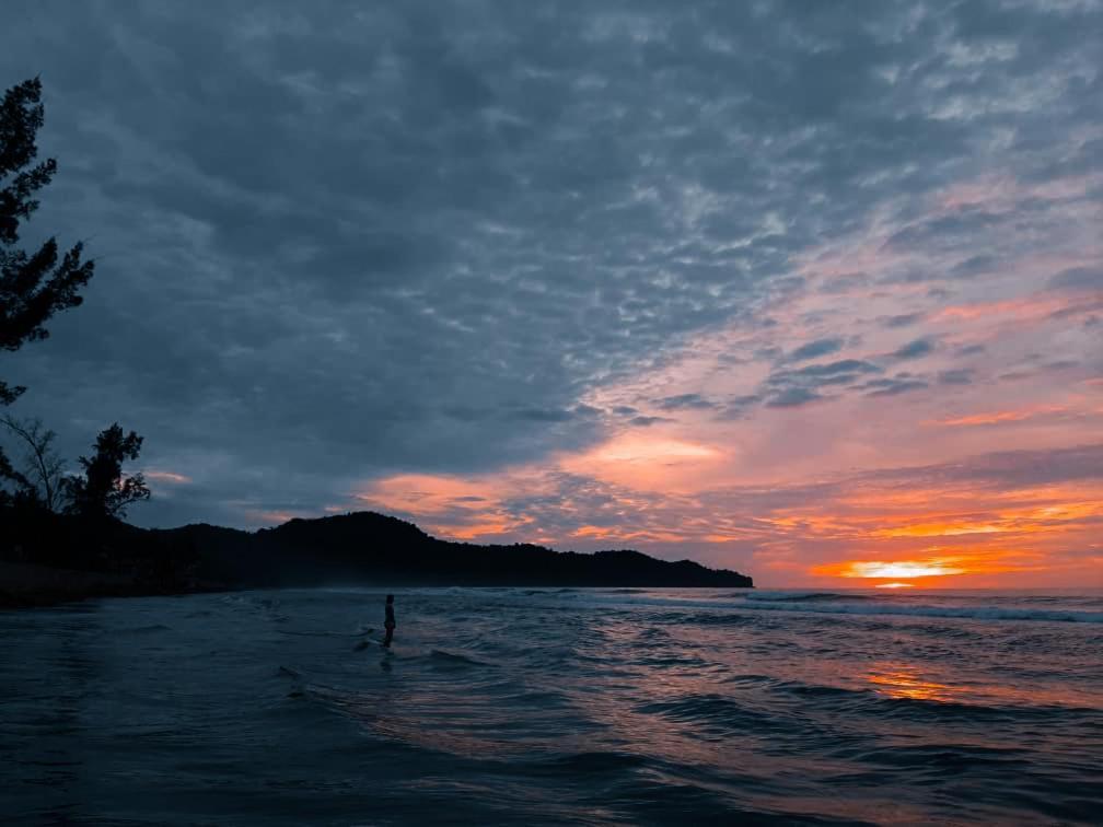 Borneo Beach Villas