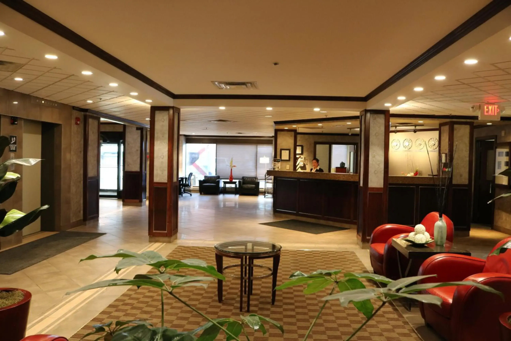 Nomad Hotel and Suites - фото 2