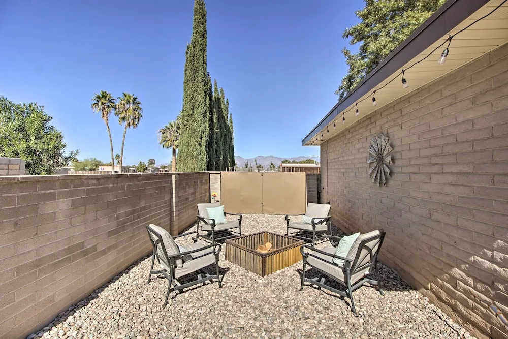 Fire Pit & Grill! Tucson Family Home, Walk to Park