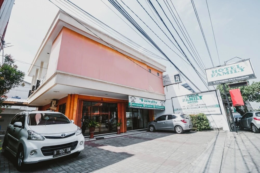 Hotel Family Syariah 2 by RedDoorz