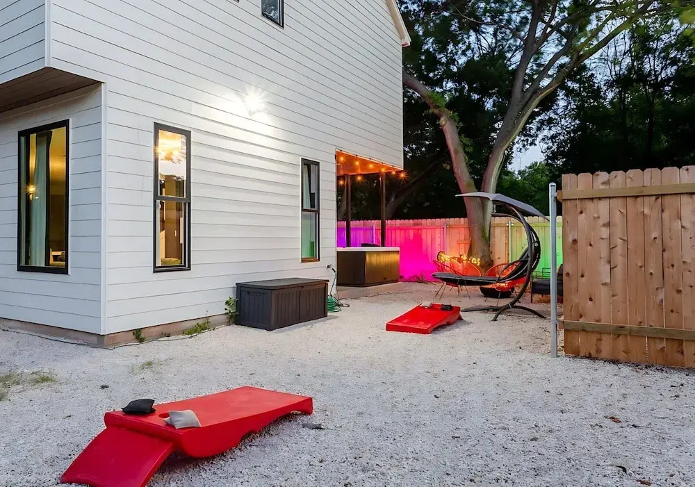Stylish Clubhouse Retreat w/ Hot Tub Near Downtown