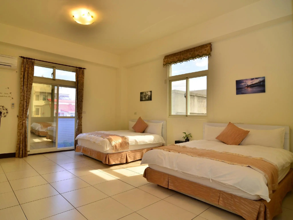 Standard Quadruple room
