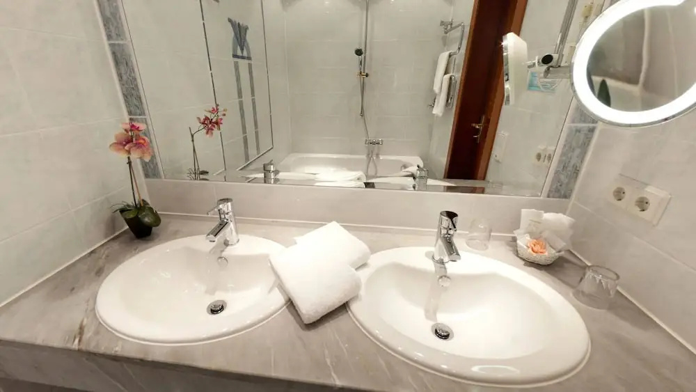 Post Hotel Mittenwald - Chambres