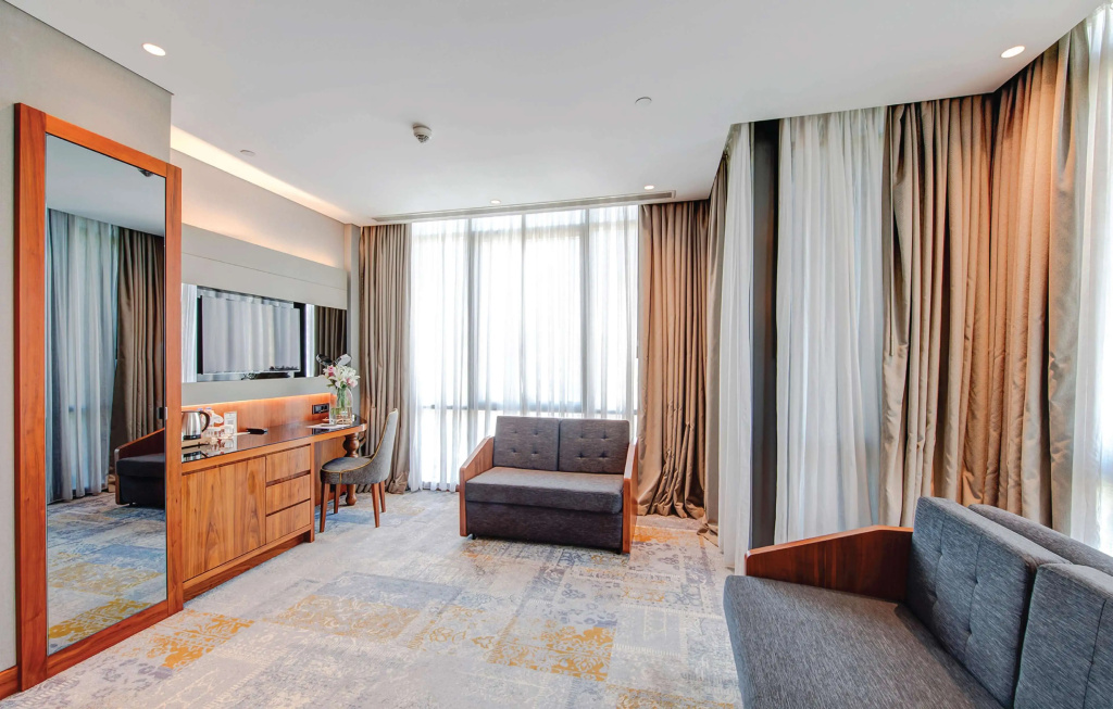 Lobby & Reception