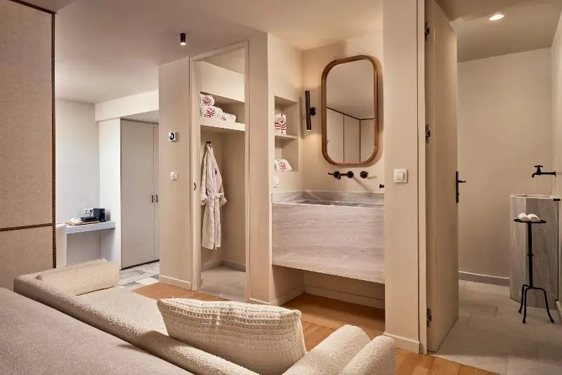Superior Double room with sea view, full double bed room photo 1