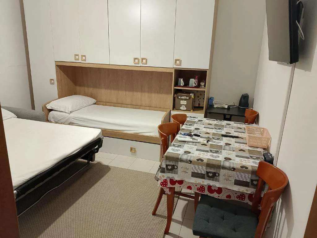 Отель Hotel Fioralba в Милане
