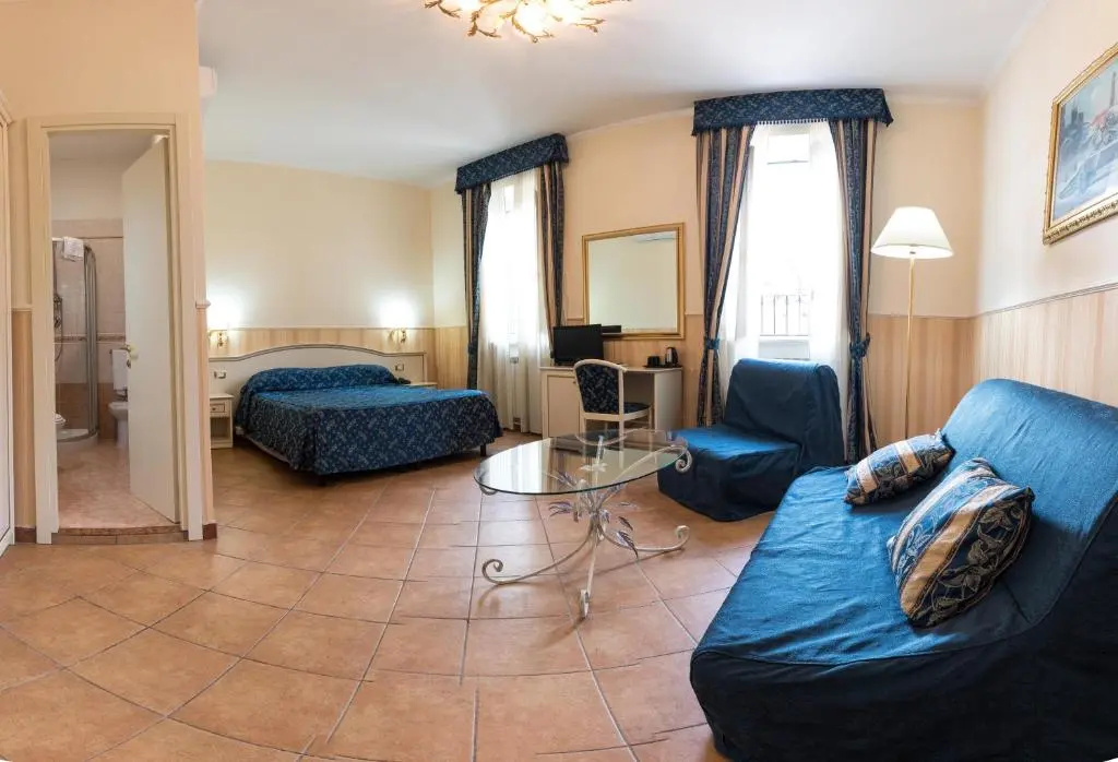 Standard Quadruple room