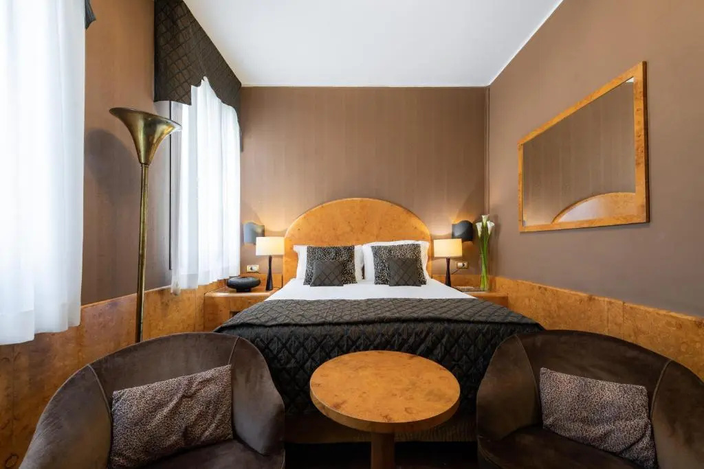 Superior Double room (full double bed)