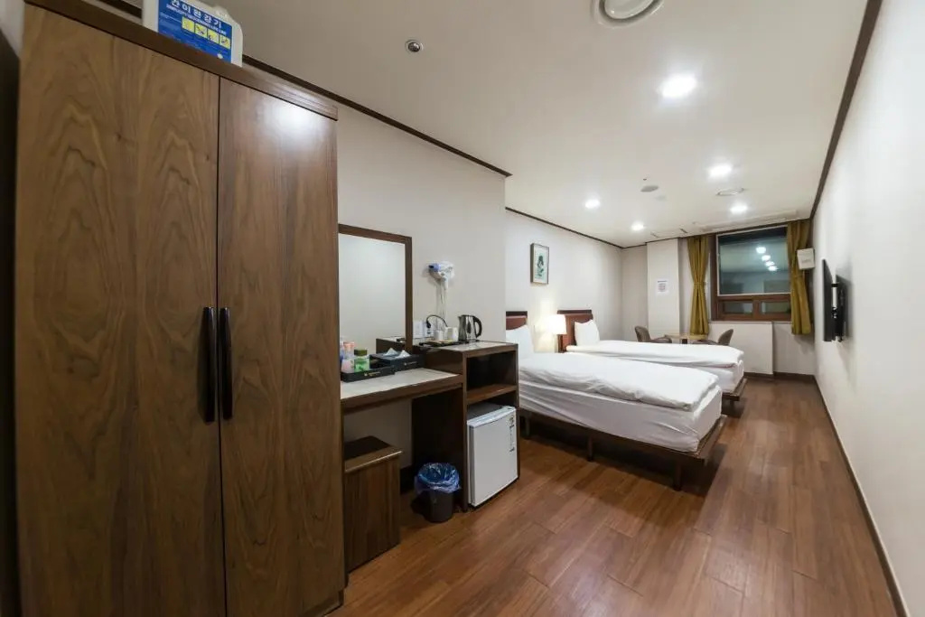 Standard Double room (twin beds)