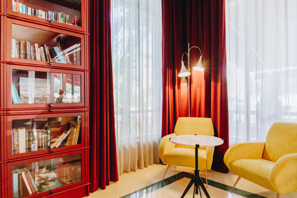 Crest Hotel Suites - Général