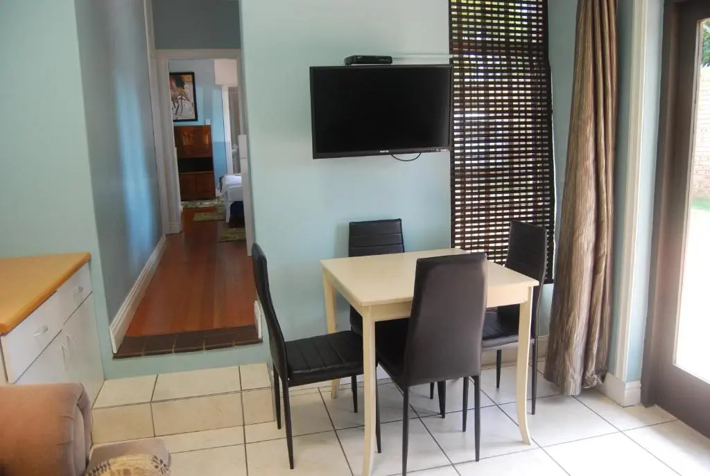 de Charmoy Estate Riverside Guest House by null