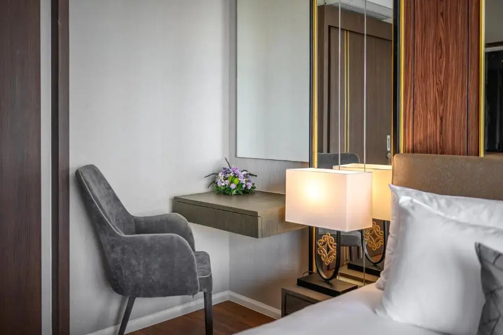 Люкс с бассейном Grande с 2 комнатами с видом на океан в Курортный отель MIDA Grande Resort Phuket