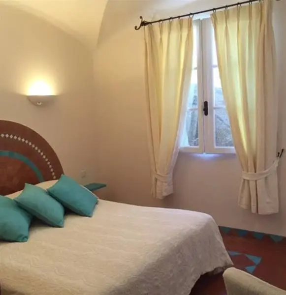 Voir la photo 3 — Hotel Marina Di Cavu Bonifacio