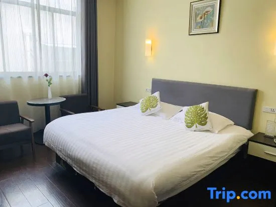 Business Double room (full double bed)