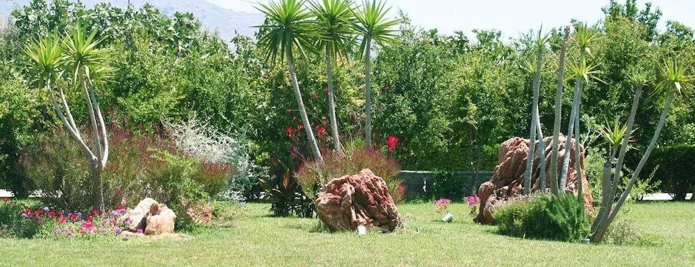 Anemomylos Bungalows