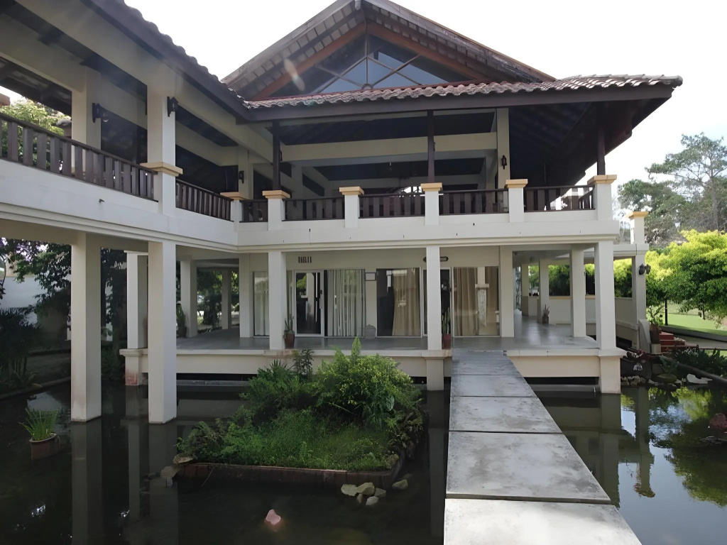 Gem Beach Resort