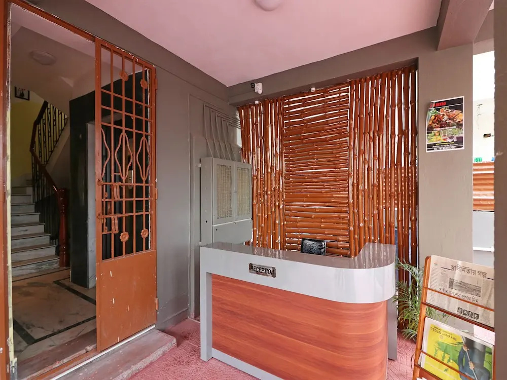 A Retro By OYO Rooms