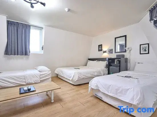 Deluxe Family room