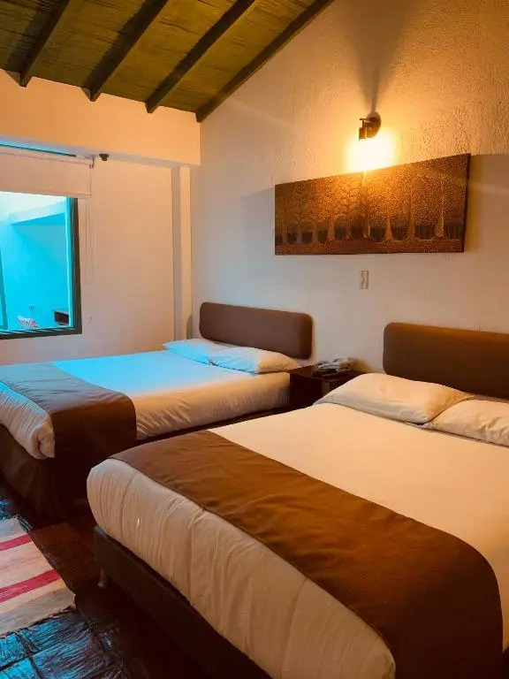 四人房，附設陽台