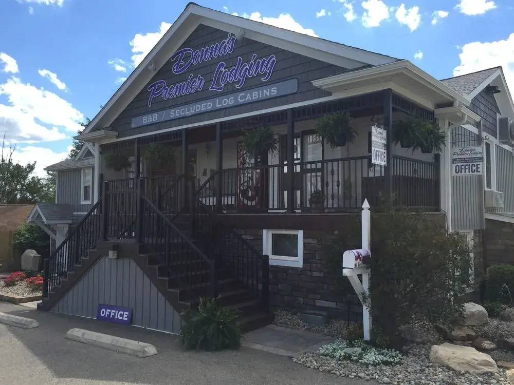 Donna's Premier Lodging