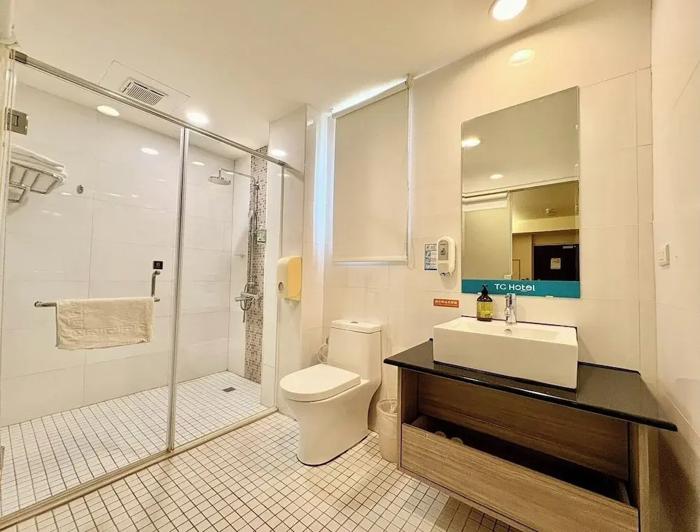 Standard Quadruple Family room