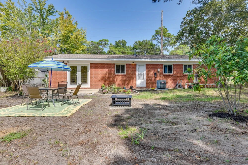 Florida Escape w/ Patio & Fire Pit, Near Beaches!