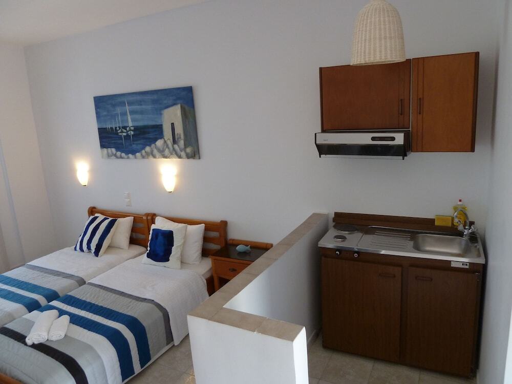 Отель Studios Dedes, фото 5