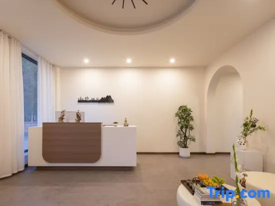 Dunhuang Shanye Qiju Homestay (Mingsha Mountain And Crescent Spring)