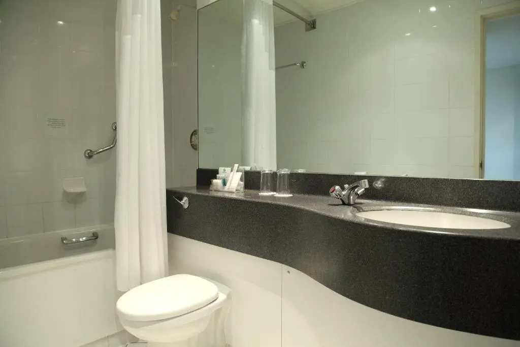Holiday Inn Cardiff City Centre by IHG - Chambres