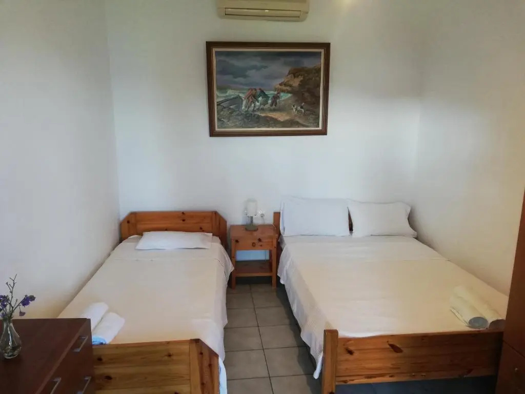 Pansion Katerina Skyros - Chambres