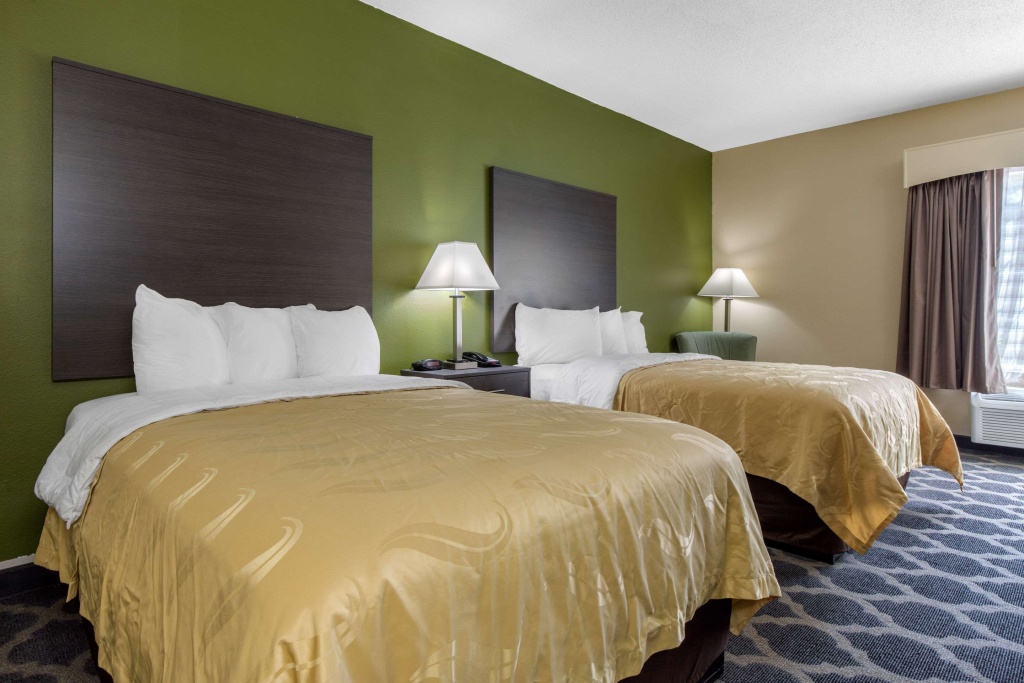 Quality Inn Kingstree North — 4
