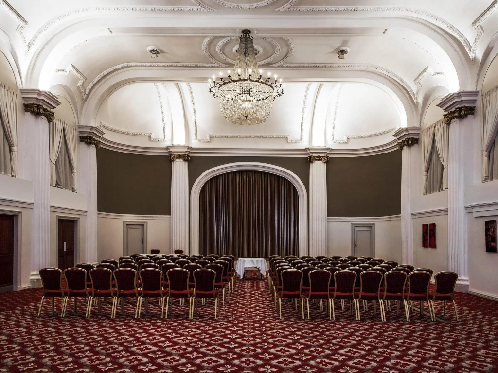Bristol Grand Hotel By Sunday - фото 15