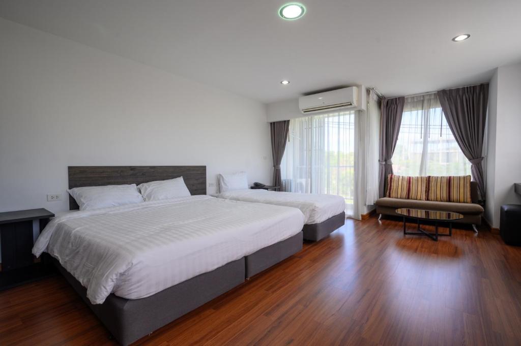 Семейный люкс Deluxe в Winner Sriracha Service Apartment